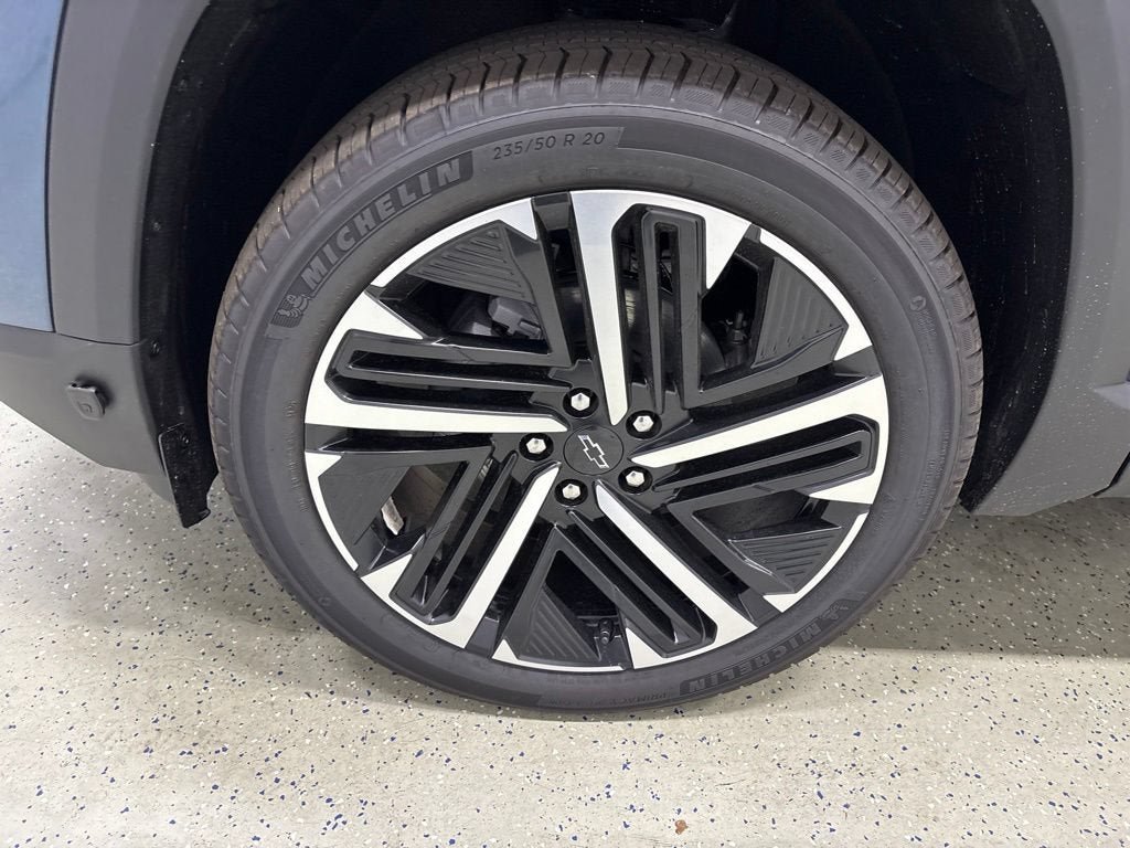 New 2027 Chevrolet Equinox RS w/ Safety and Technology Package AWD/4WD image 11