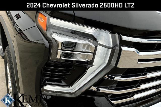 Used 2024 Chevrolet Silverado 2500 LTZ w/ LTZ Premium Package AWD/4WD image 39
