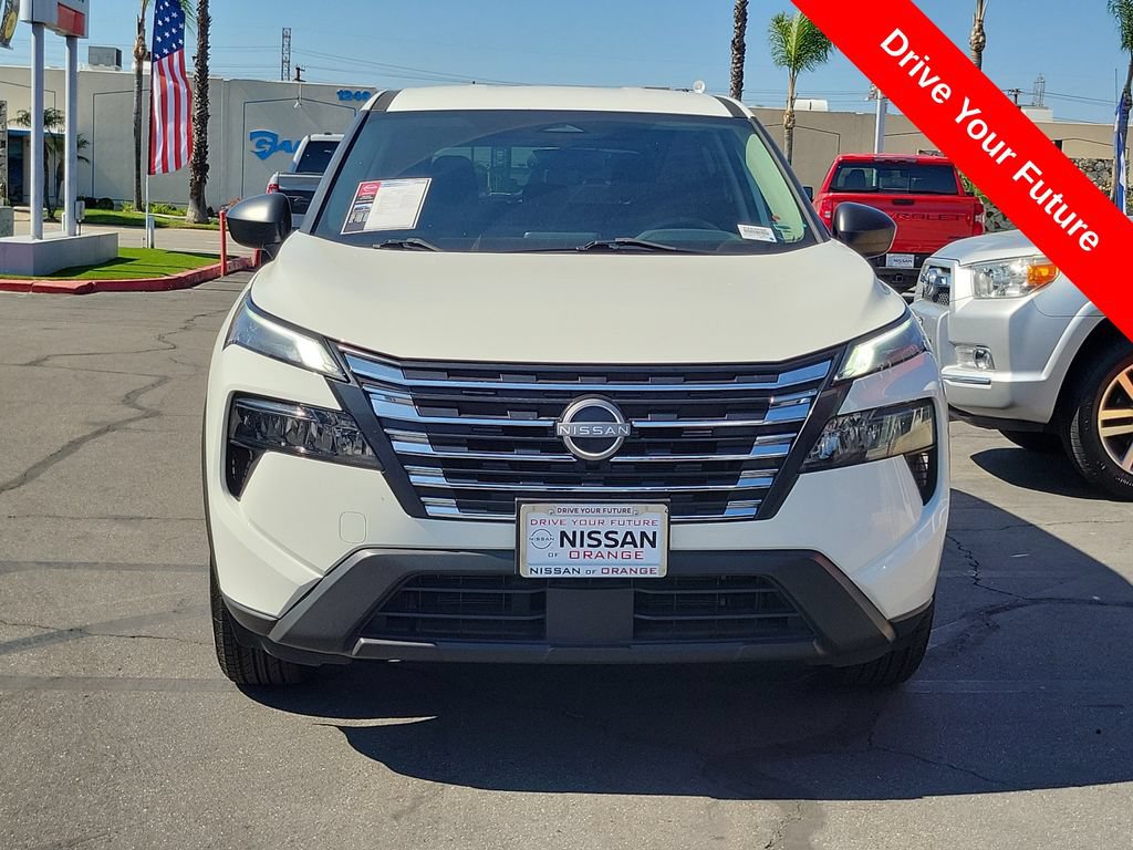 Used 2024 Nissan Rogue S FWD image 28
