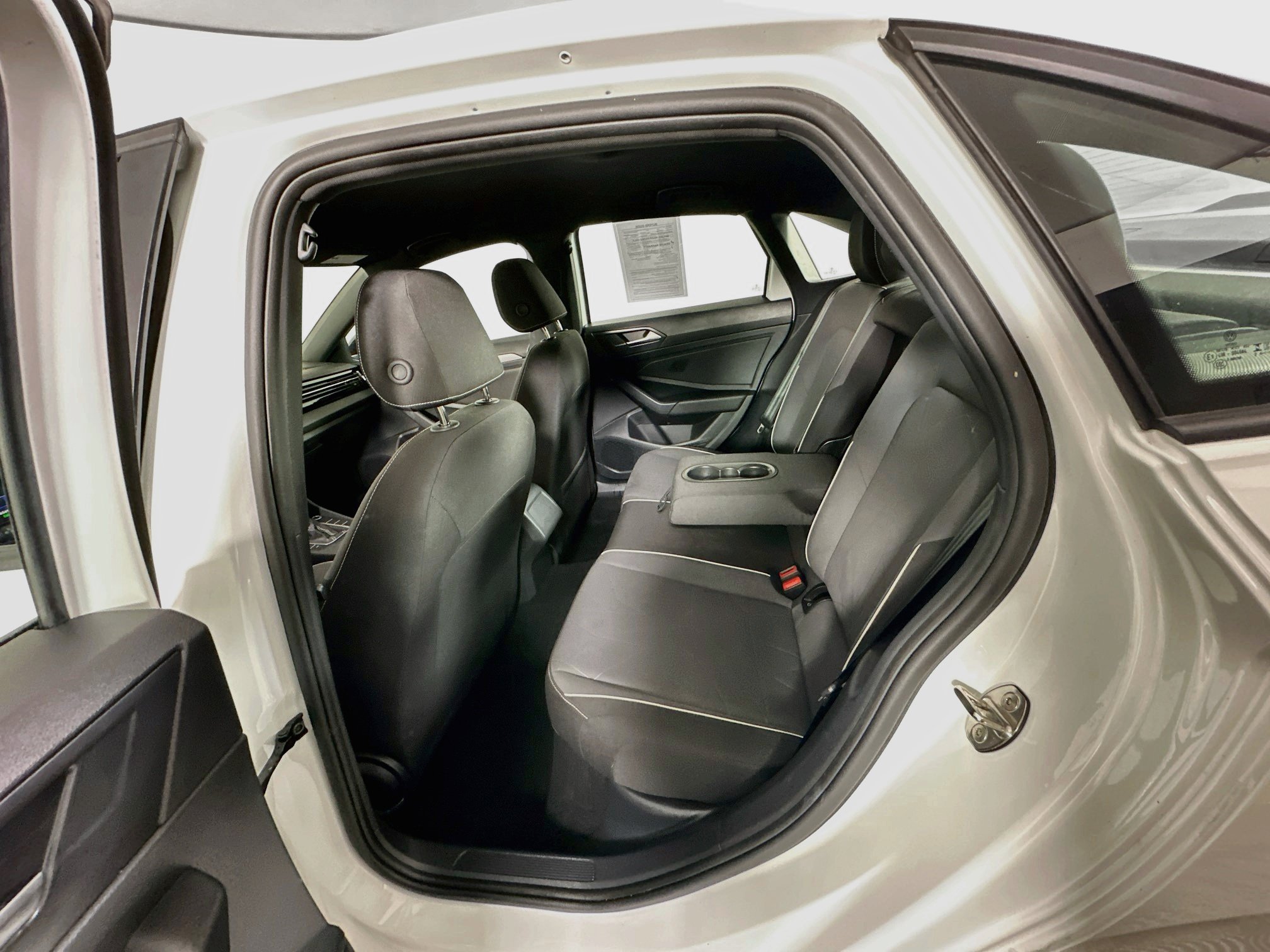 Used 2025 Volkswagen Jetta Sport FWD image 26