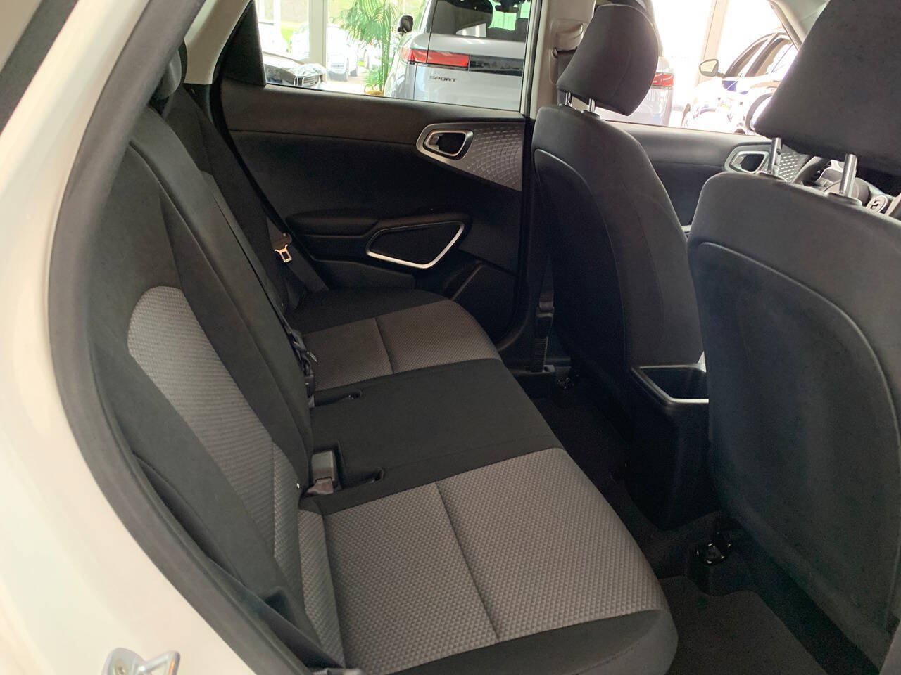 Used 2021 Kia Soul LX FWD image 18