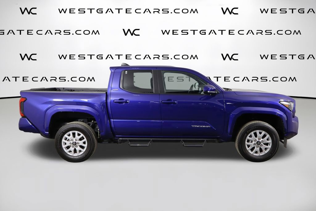 Used 2025 Toyota Tacoma SR5 AWD/4WD image 45