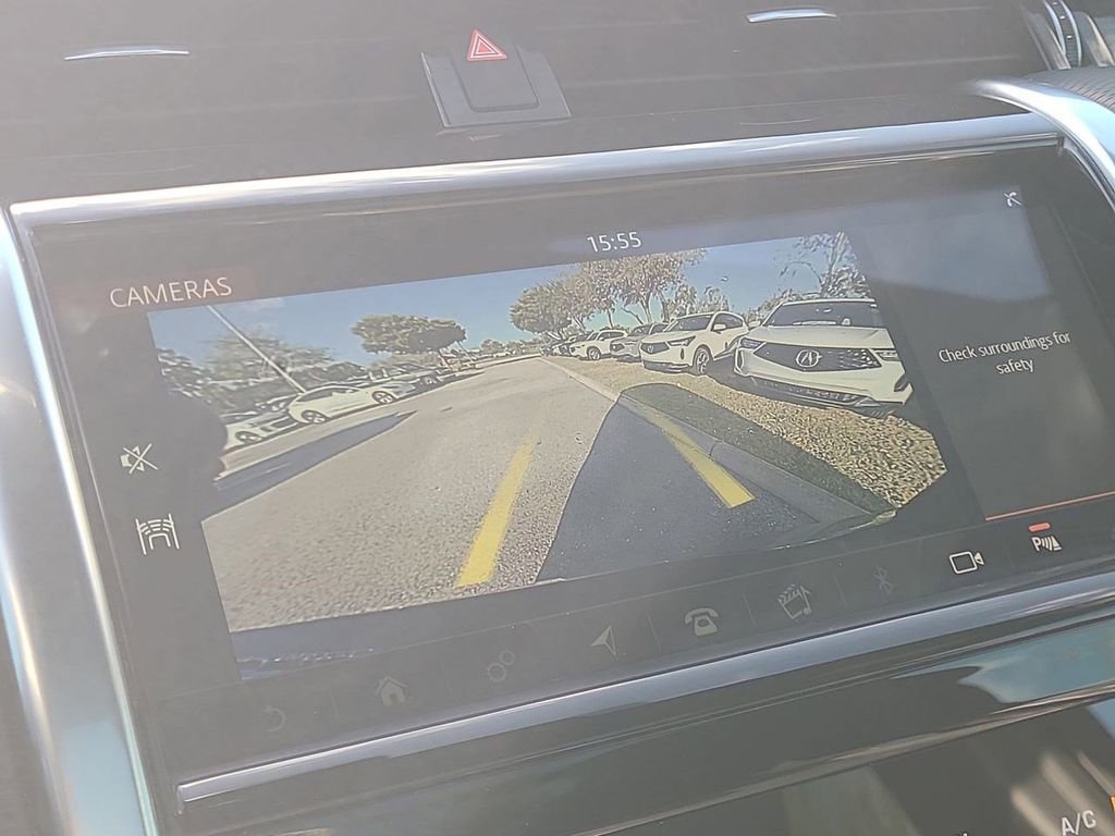 Used 2020 Land Rover Discovery Sport SE R-Dynamic image 29