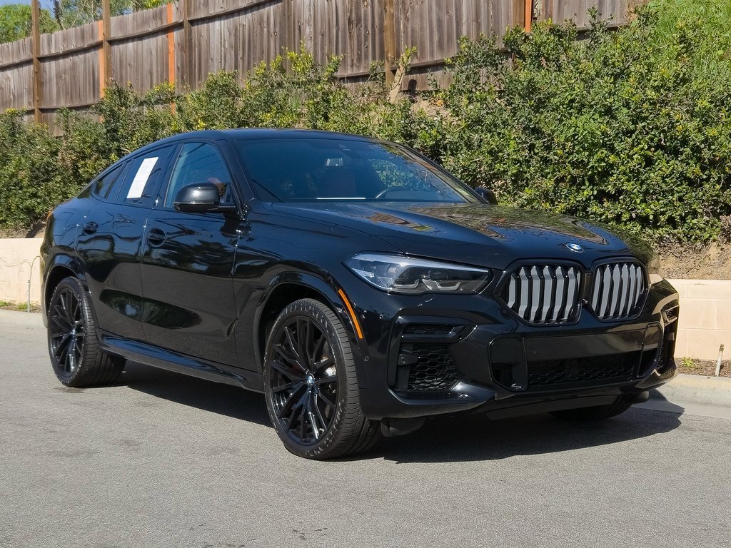 Used 2022 BMW X6 xDrive40i w/ M Sport Package image 2