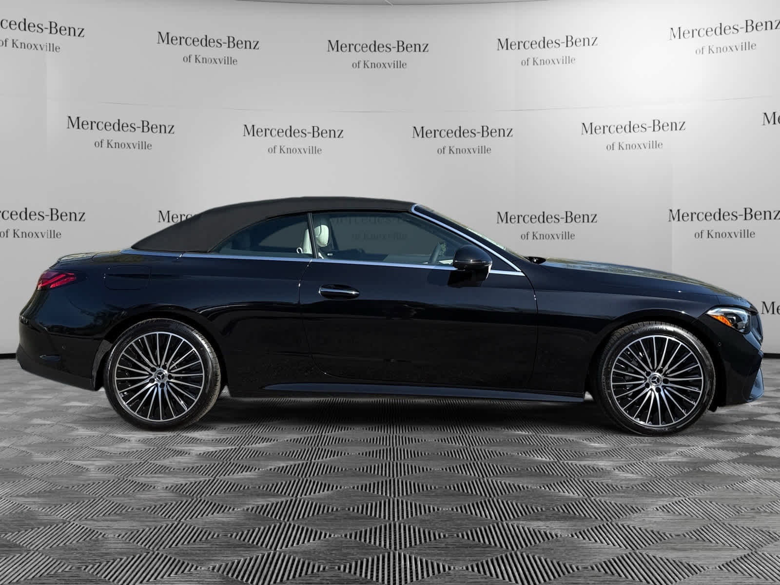 New 2026 Mercedes-Benz CLE 300 4MATIC Cabriolet image 6