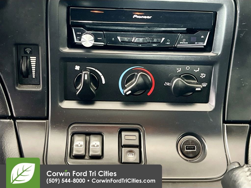 Used 1996 Dodge Viper GTS image 8