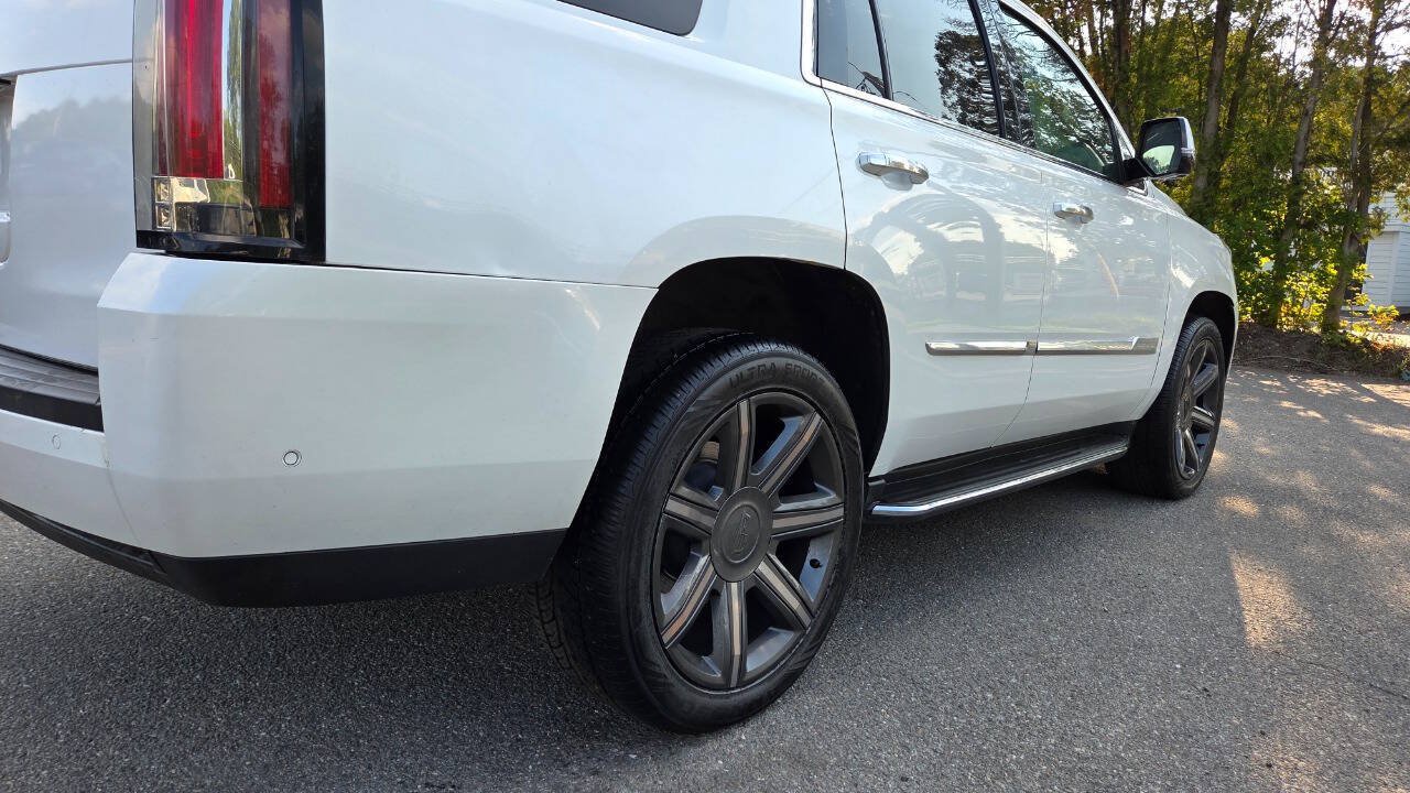 Used 2017 Cadillac Escalade Luxury AWD/4WD image 20