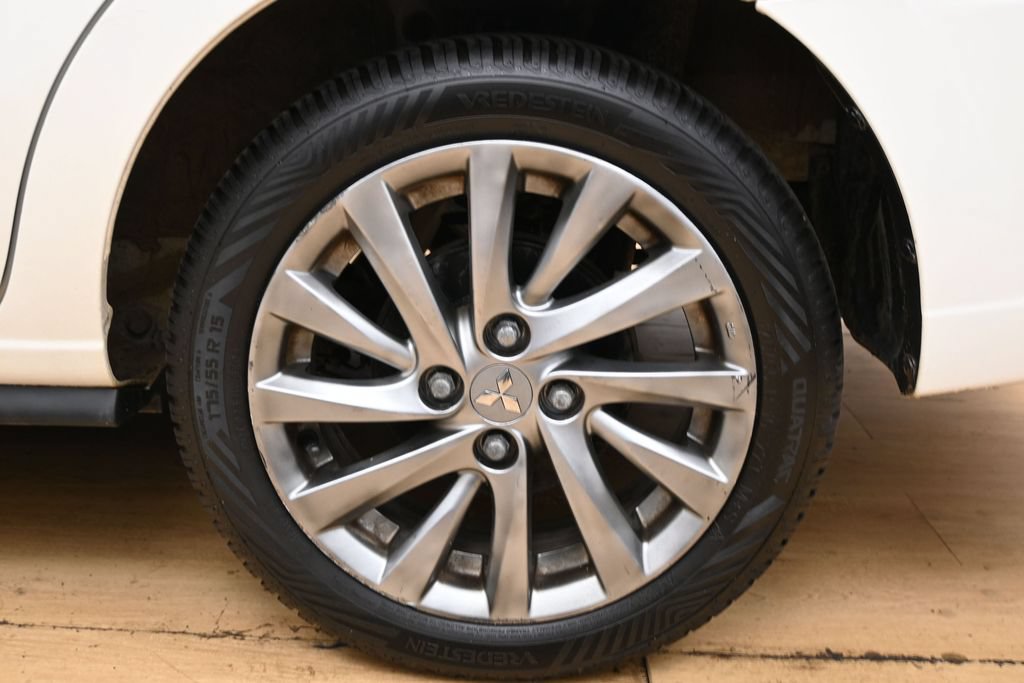 Used 2019 Mitsubishi Mirage G4 ES FWD image 10