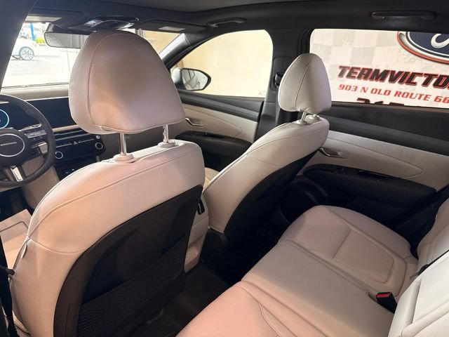 Used 2025 Hyundai Tucson Limited AWD/4WD image 15