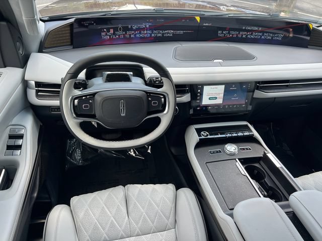 New 2027 Lincoln Navigator L Black Label w/ Black Label Special Edition AWD/4WD image 17