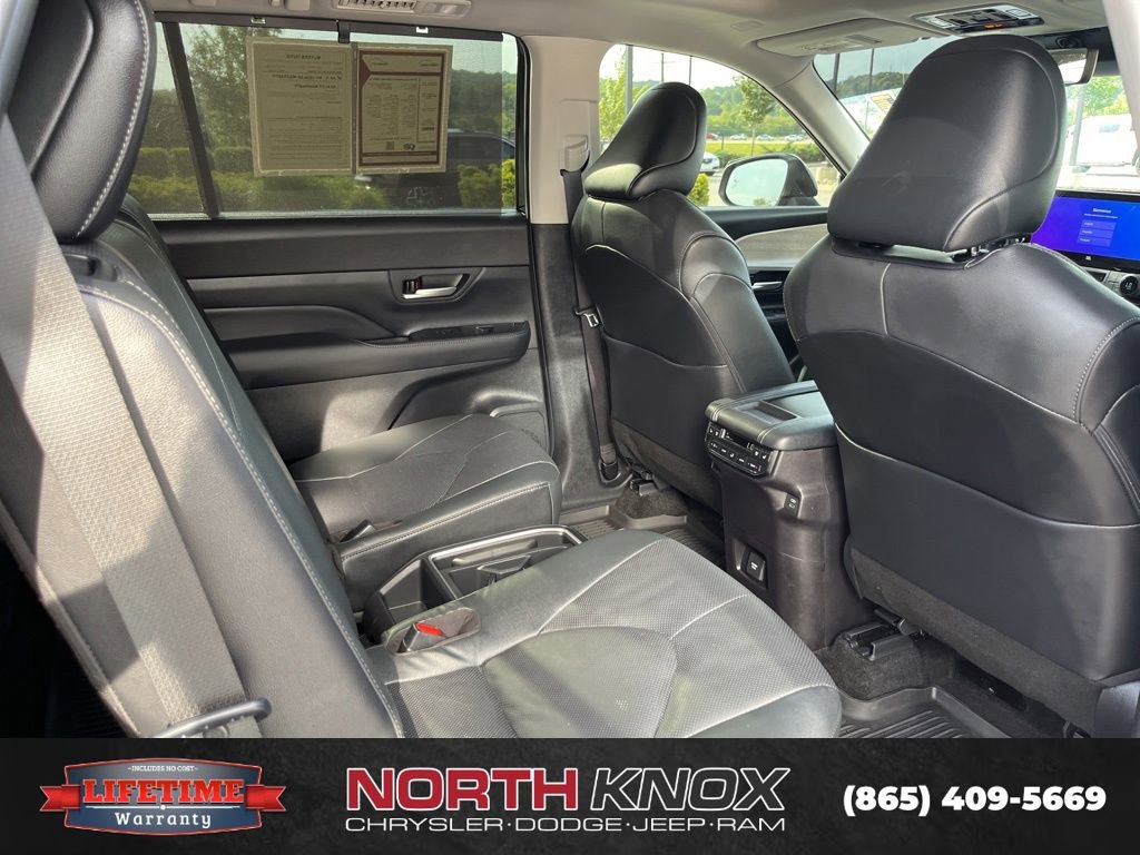 Used 2026 Toyota Grand Highlander AWD image 28
