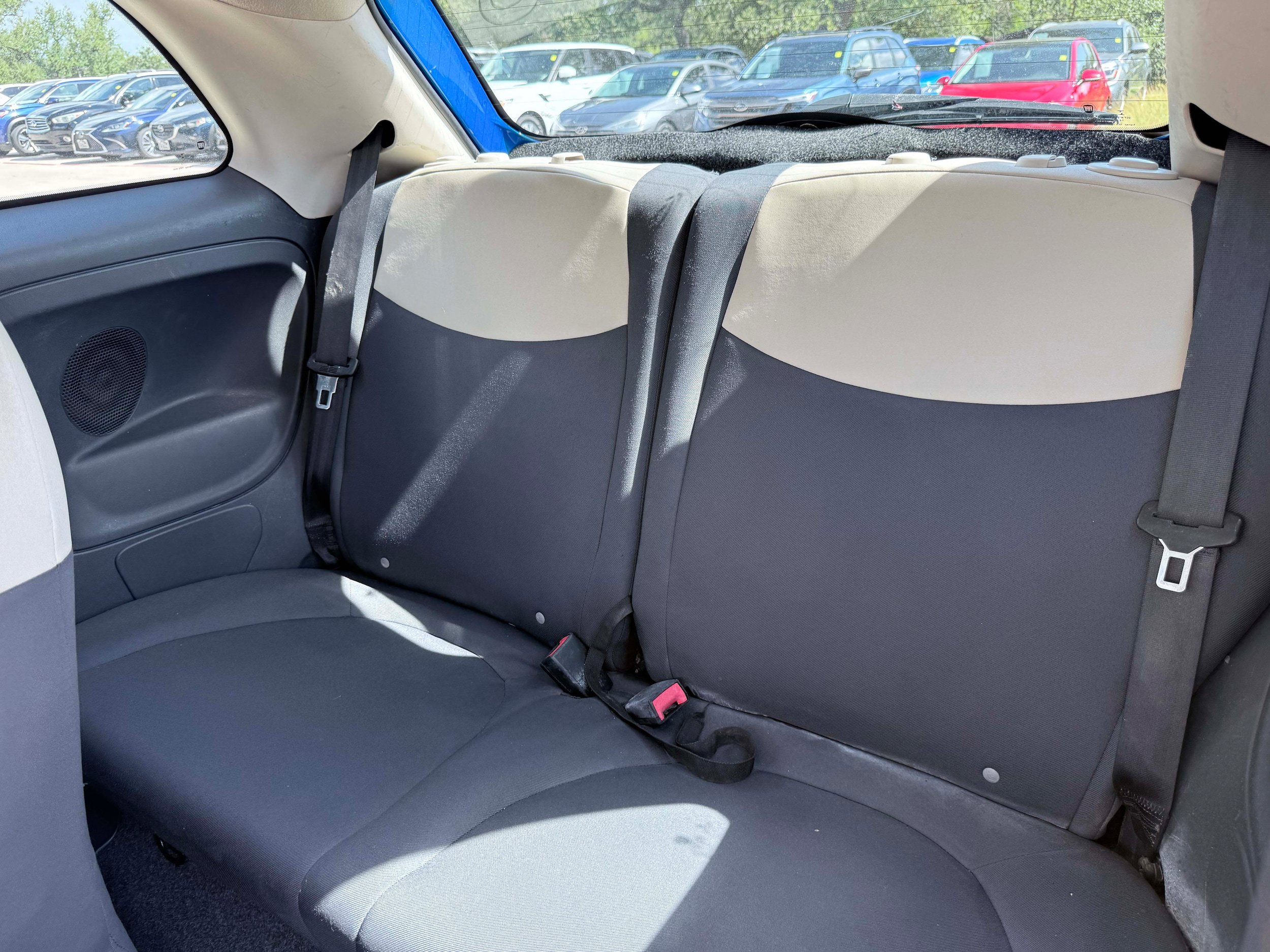 Used 2015 FIAT 500 Pop FWD image 11