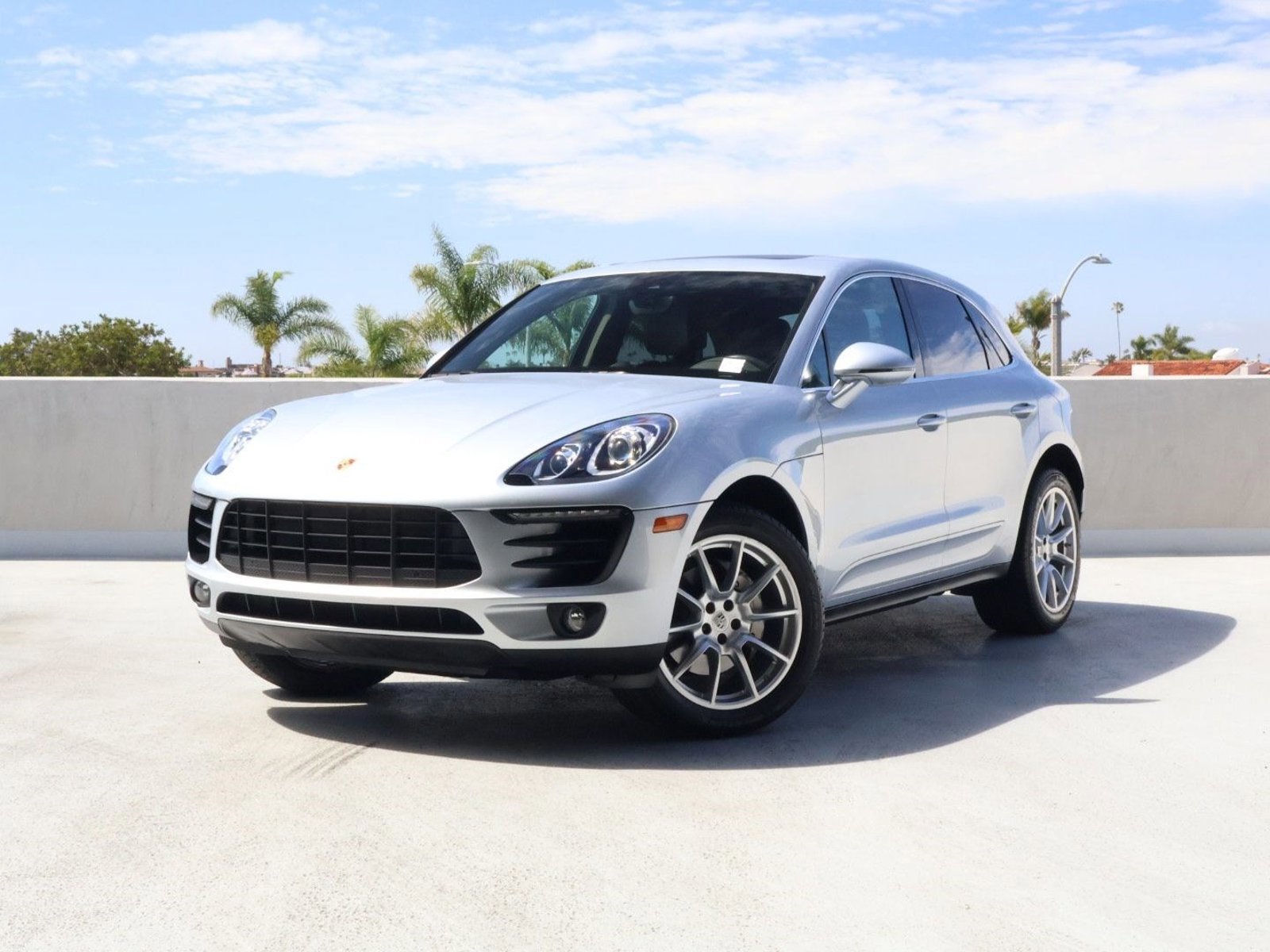 Used 2018 Porsche Macan S image 1