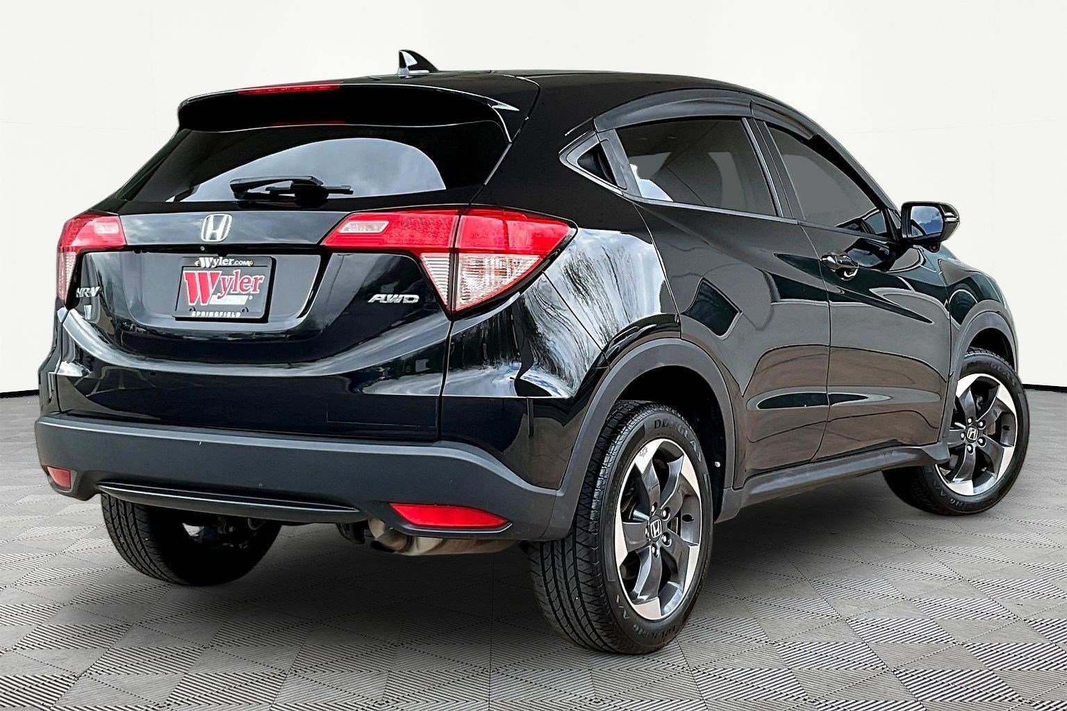 Used 2018 Honda HR-V EX image 6