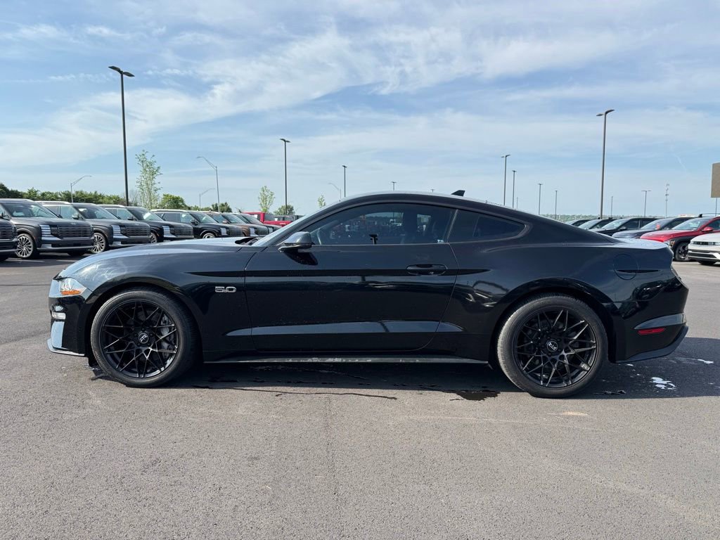 Used 2022 Ford Mustang GT Premium w/ Equipment Group 401A RWD image 8