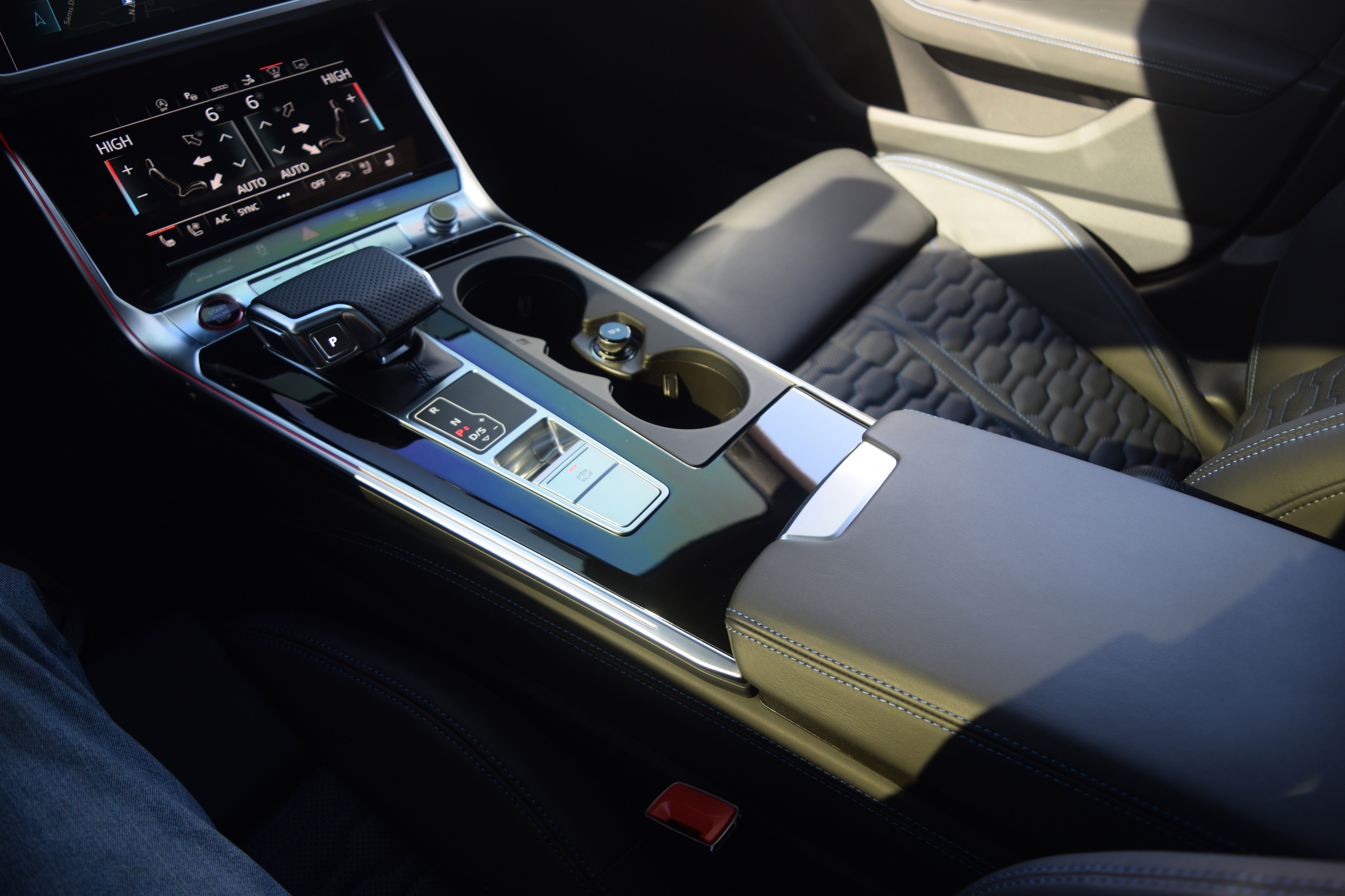 Used 2025 Audi RS 7 Performance image 12