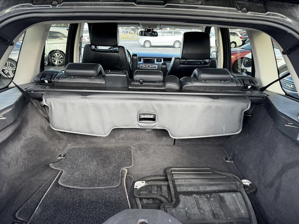 Used 2011 Land Rover Range Rover Sport HSE AWD/4WD image 7