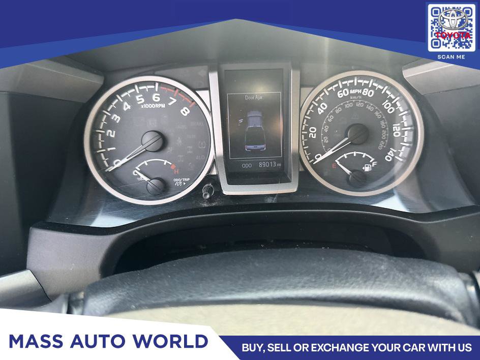 Used 2019 Toyota Tacoma SR5 AWD/4WD image 11
