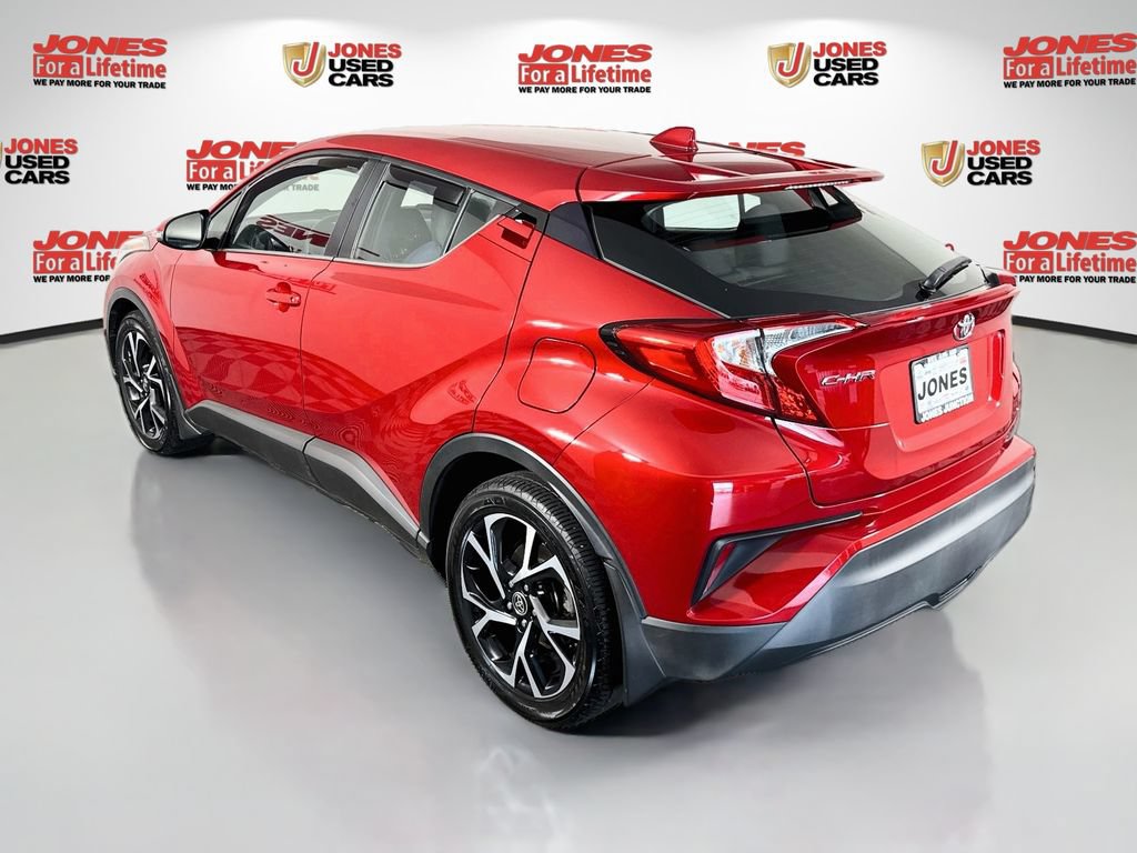Used 2021 Toyota C-HR XLE FWD image 2