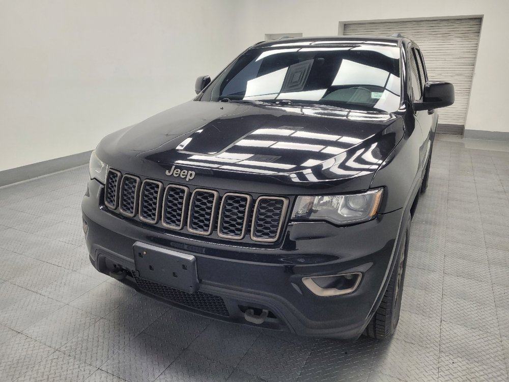 Used 2017 Jeep Grand Cherokee Laredo 75th Anniversary RWD image 15