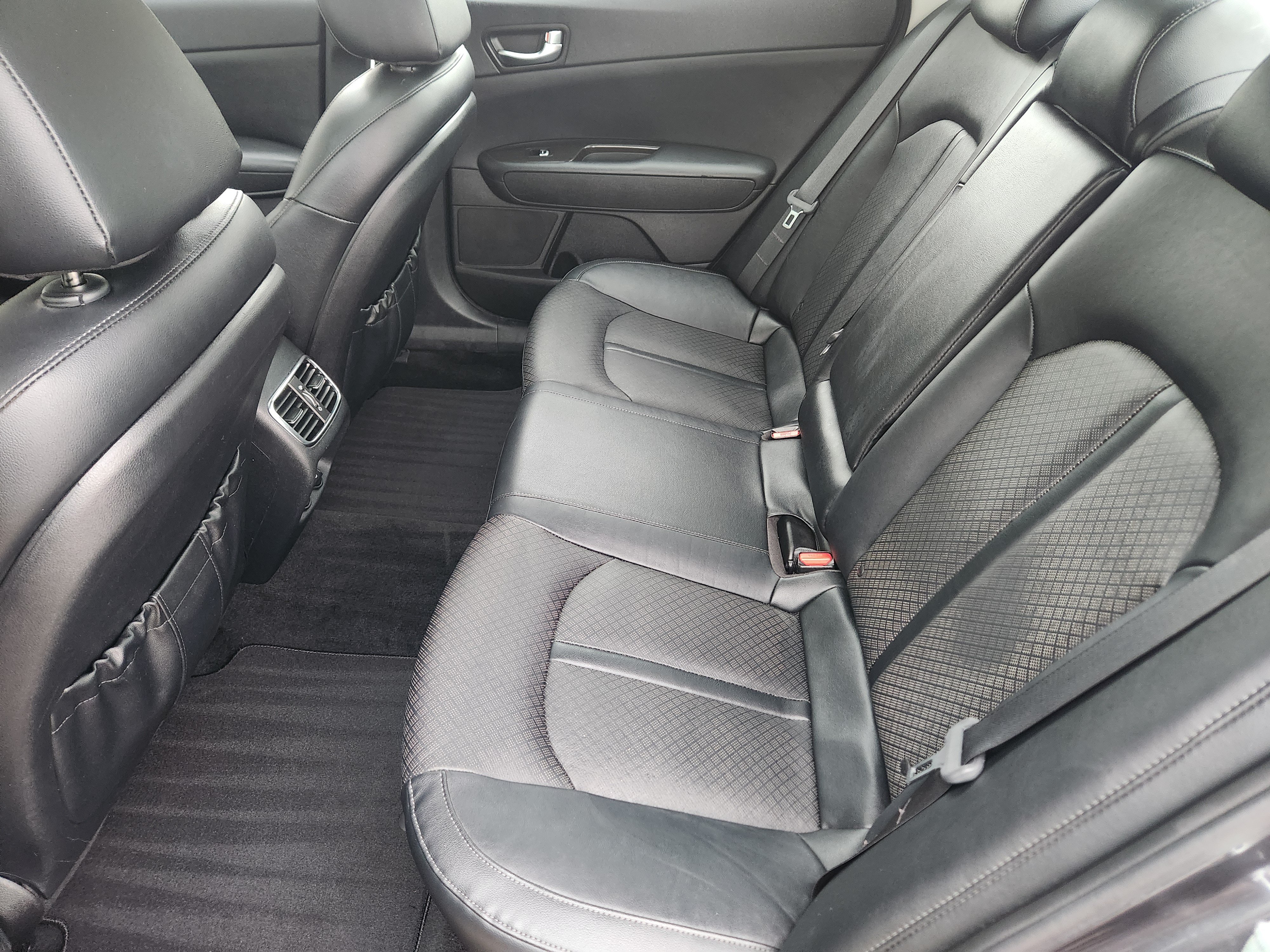Used 2019 Kia Optima EX w/ EX Premium Package FWD image 22