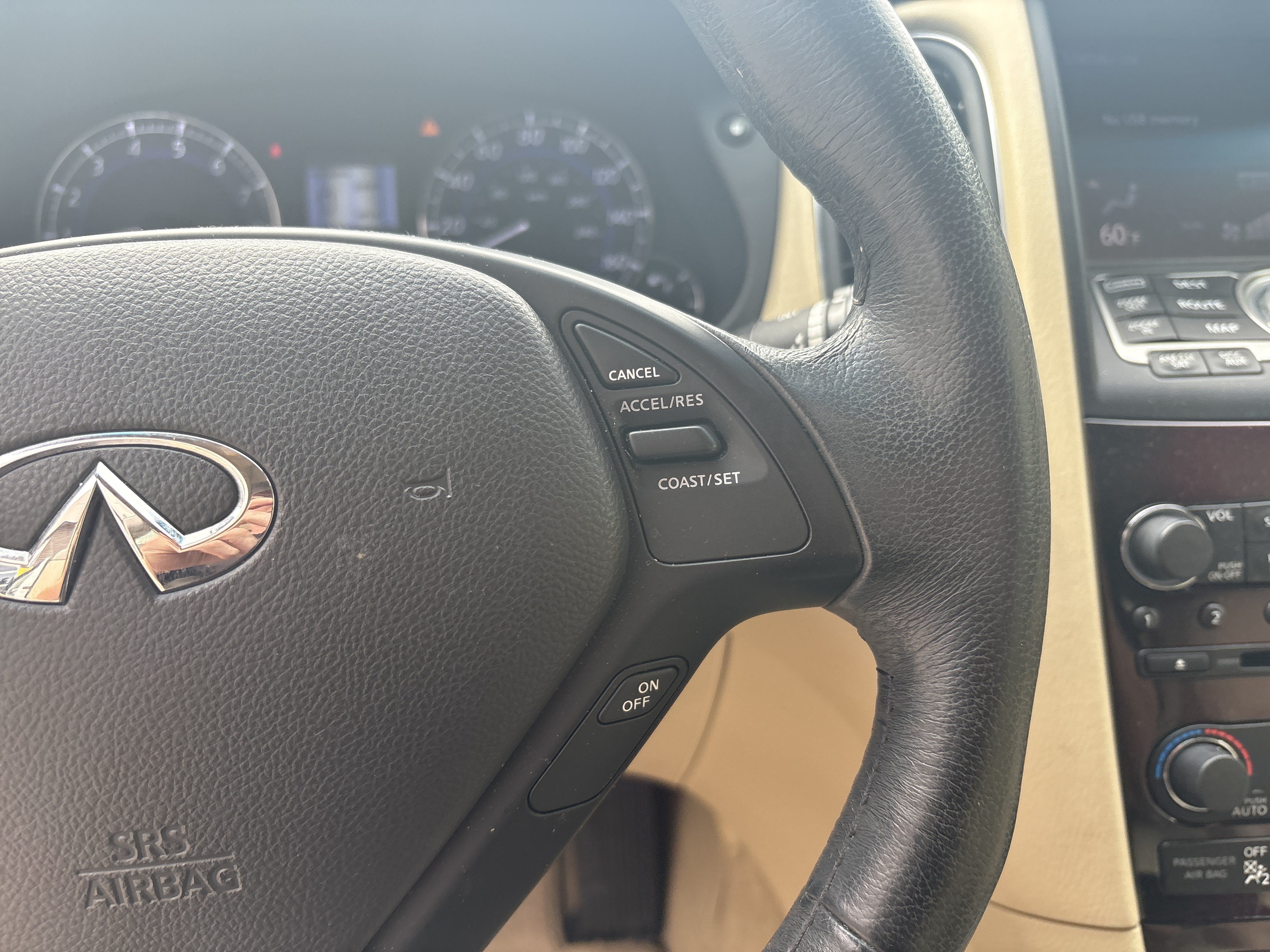 Used 2017 INFINITI QX50 AWD w/ Premium Plus Package image 20