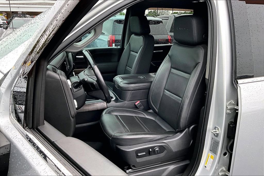 Used 2020 GMC Sierra 3500 Denali w/ Denali Ultimate Package AWD/4WD image 24