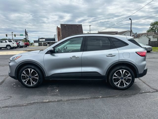 Used 2022 Ford Escape SEL w/ SEL Stealth AWD Package image 4