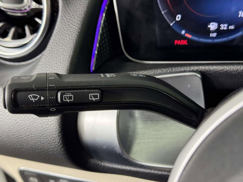 Used 2021 Mercedes-Benz GLB 250 4MATIC image 20