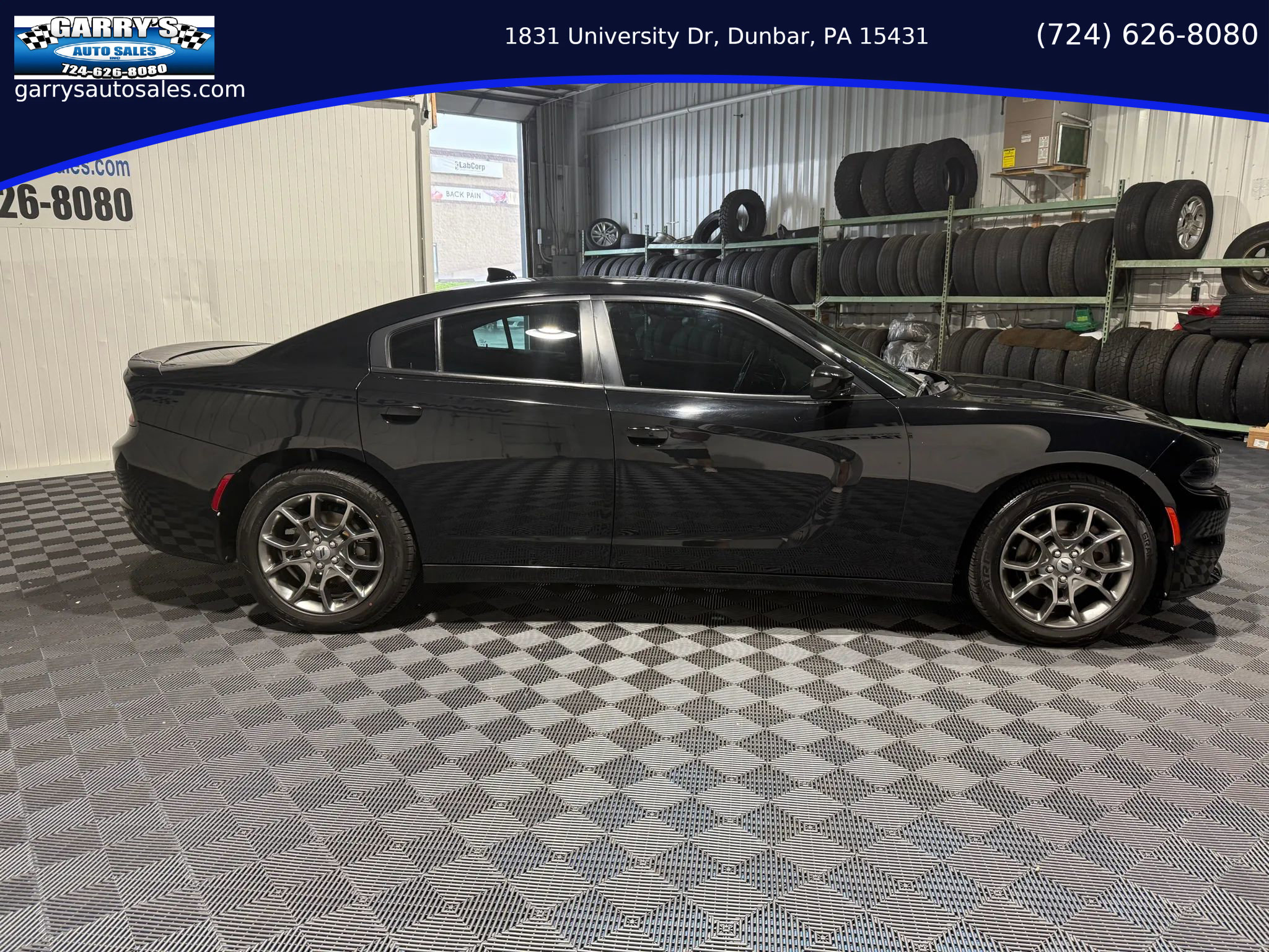 Used 2017 Dodge Charger SXT w/ Rallye Group image 4