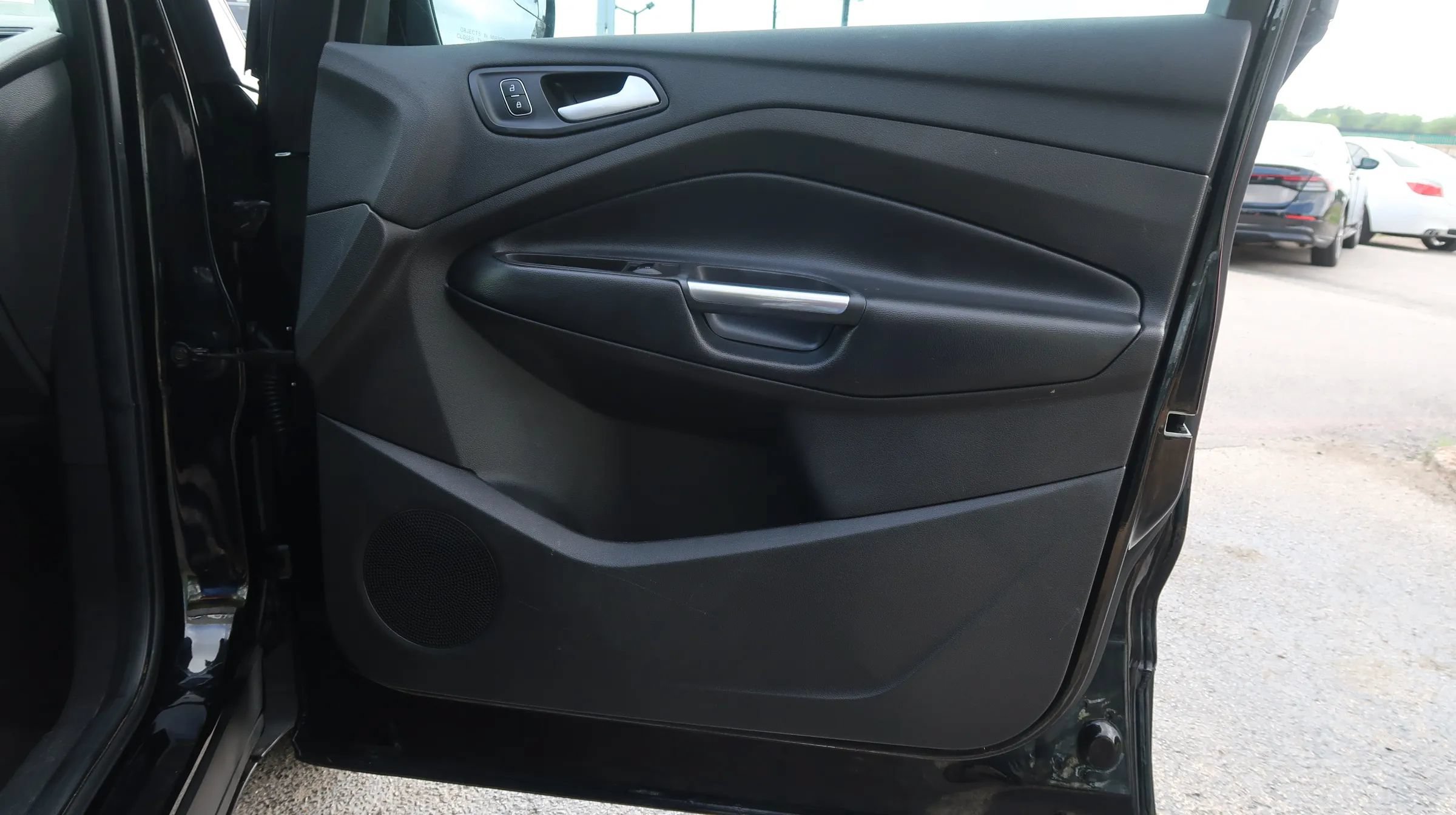Used 2019 Ford Escape SE FWD image 39