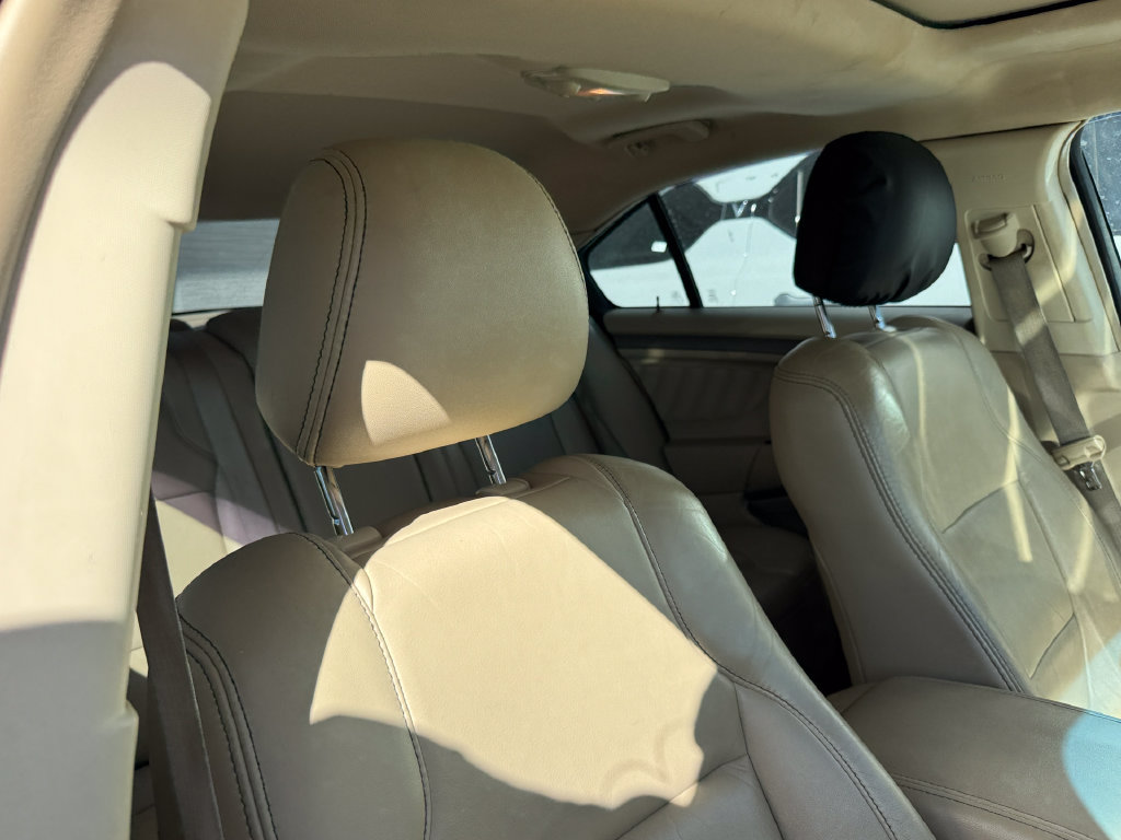 Used 2013 Ford Taurus SEL FWD image 16