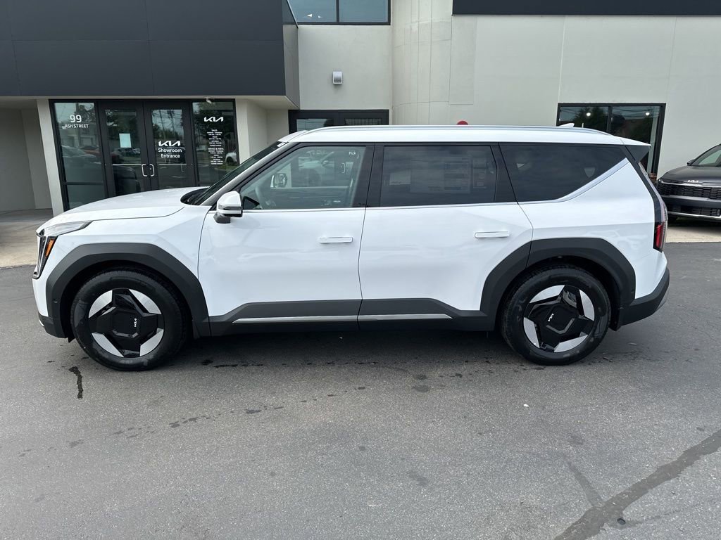 New 2026 Kia EV9 Wind image 7
