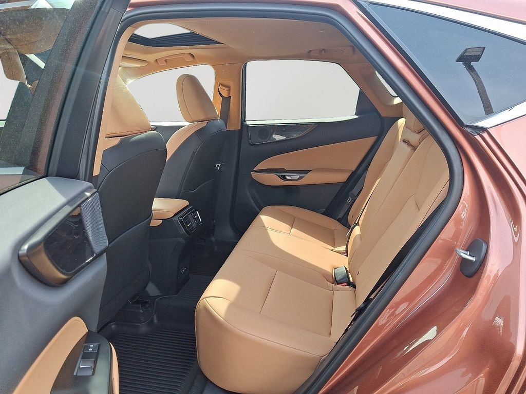 Certified 2026 Lexus NX 350 AWD w/ Accessory Package (2T) image 8