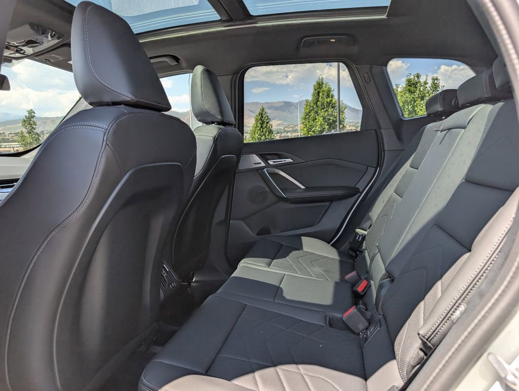 New 2025 BMW X1 xDrive28i w/ Premium Package image 16