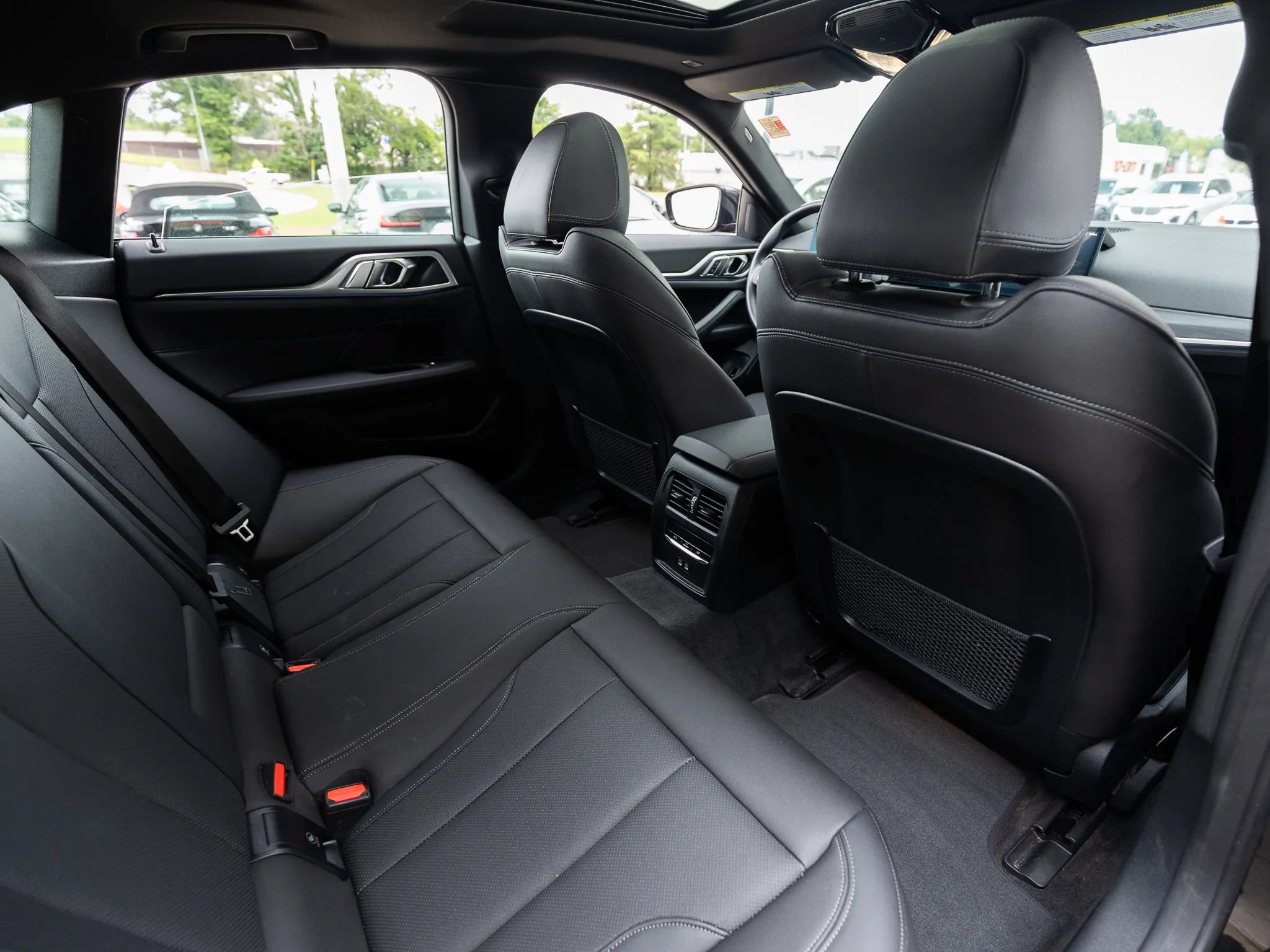 Used 2023 BMW i4 eDrive40 w/ Premium Package RWD image 26