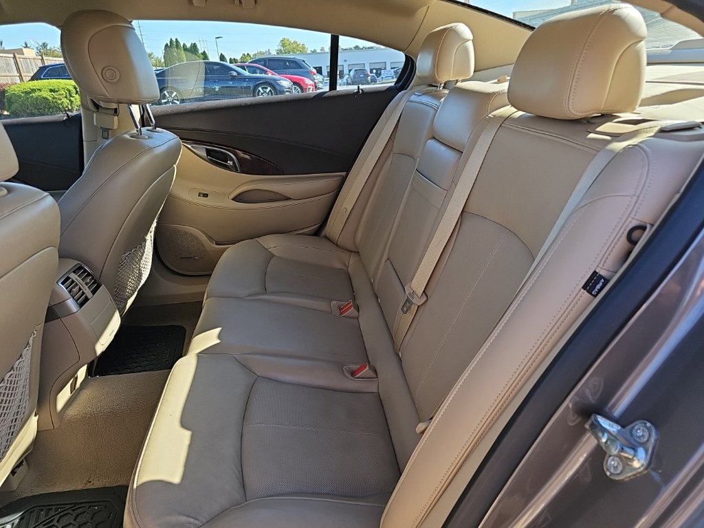 Used 2011 Buick LaCrosse CXL AWD/4WD image 12