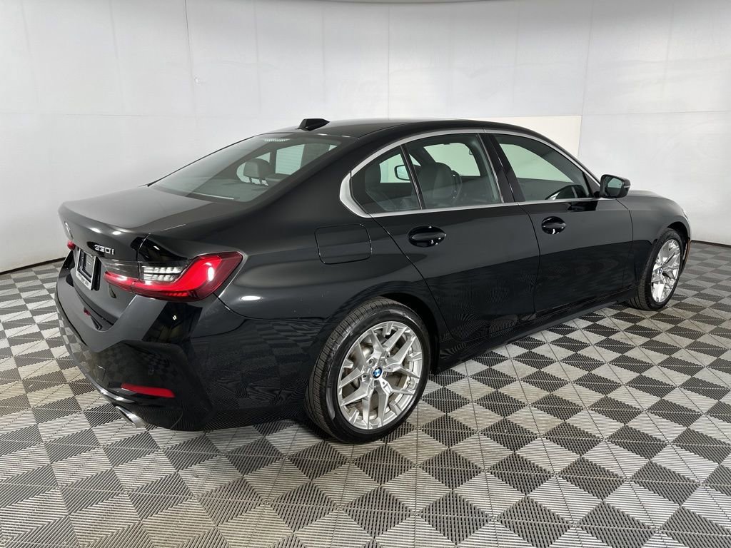 Certified 2025 BMW 330i xDrive 330i xDrive w/ Premium Package image 28
