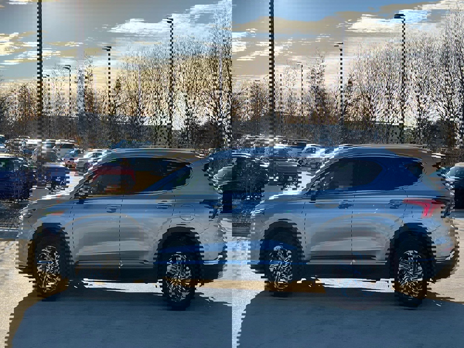 Used 2021 Hyundai Santa Fe SEL w/ Convenience Package image 6