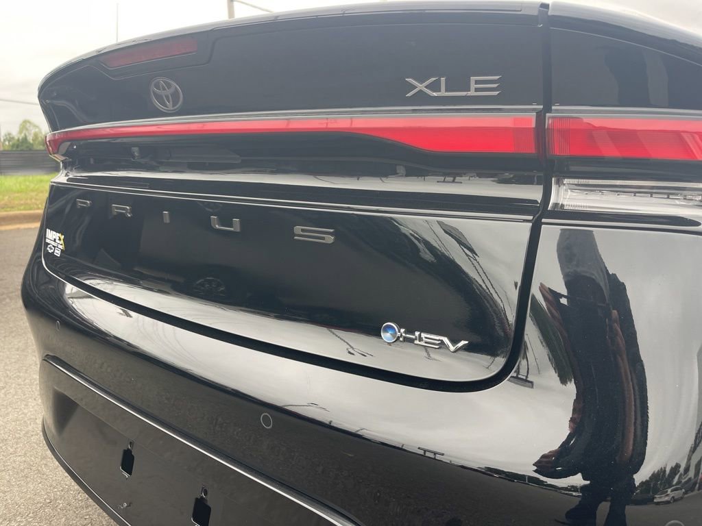 Used 2024 Toyota Prius XLE image 33
