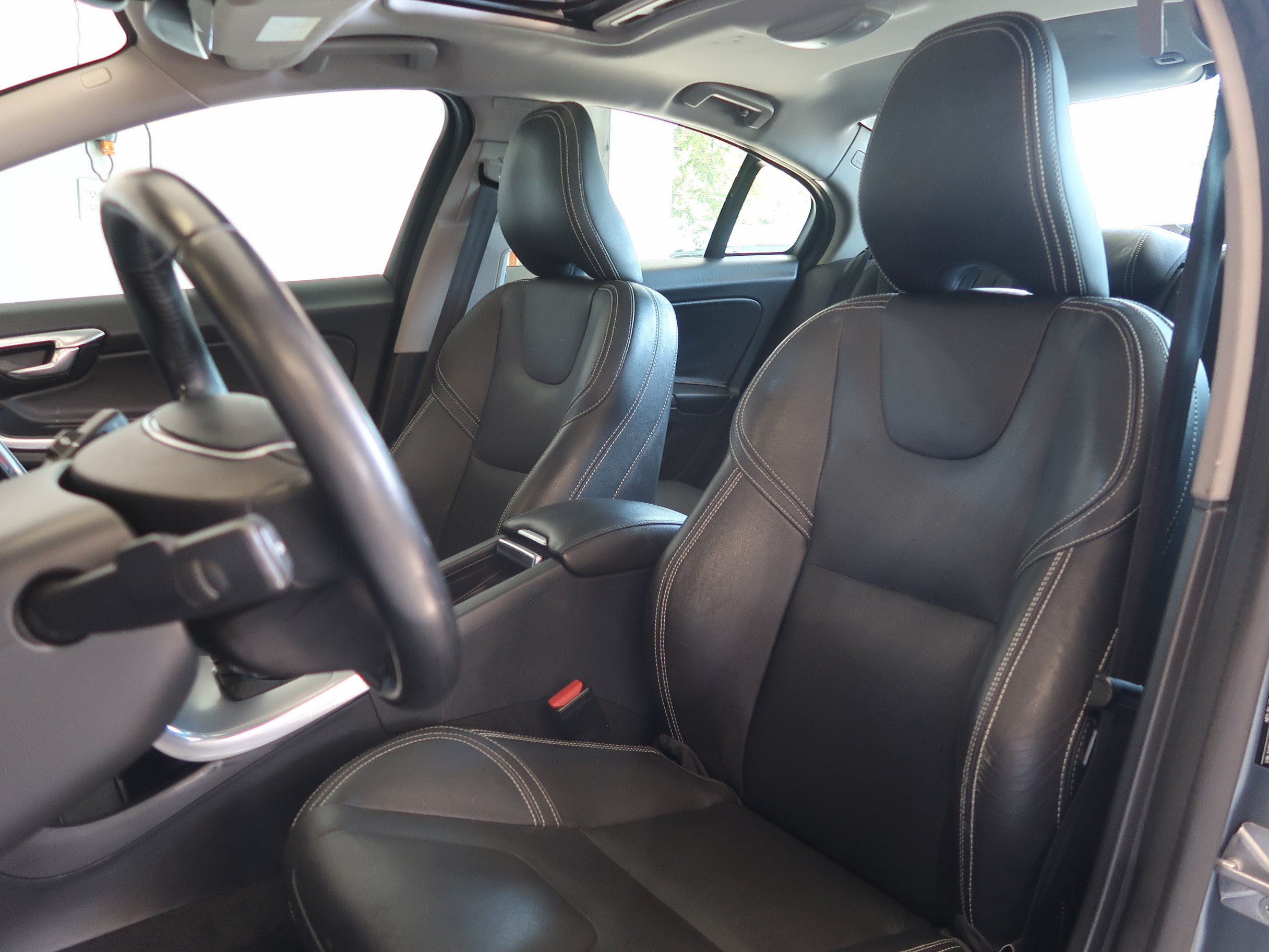 Used 2017 Volvo S60 T5 Dynamic FWD image 23