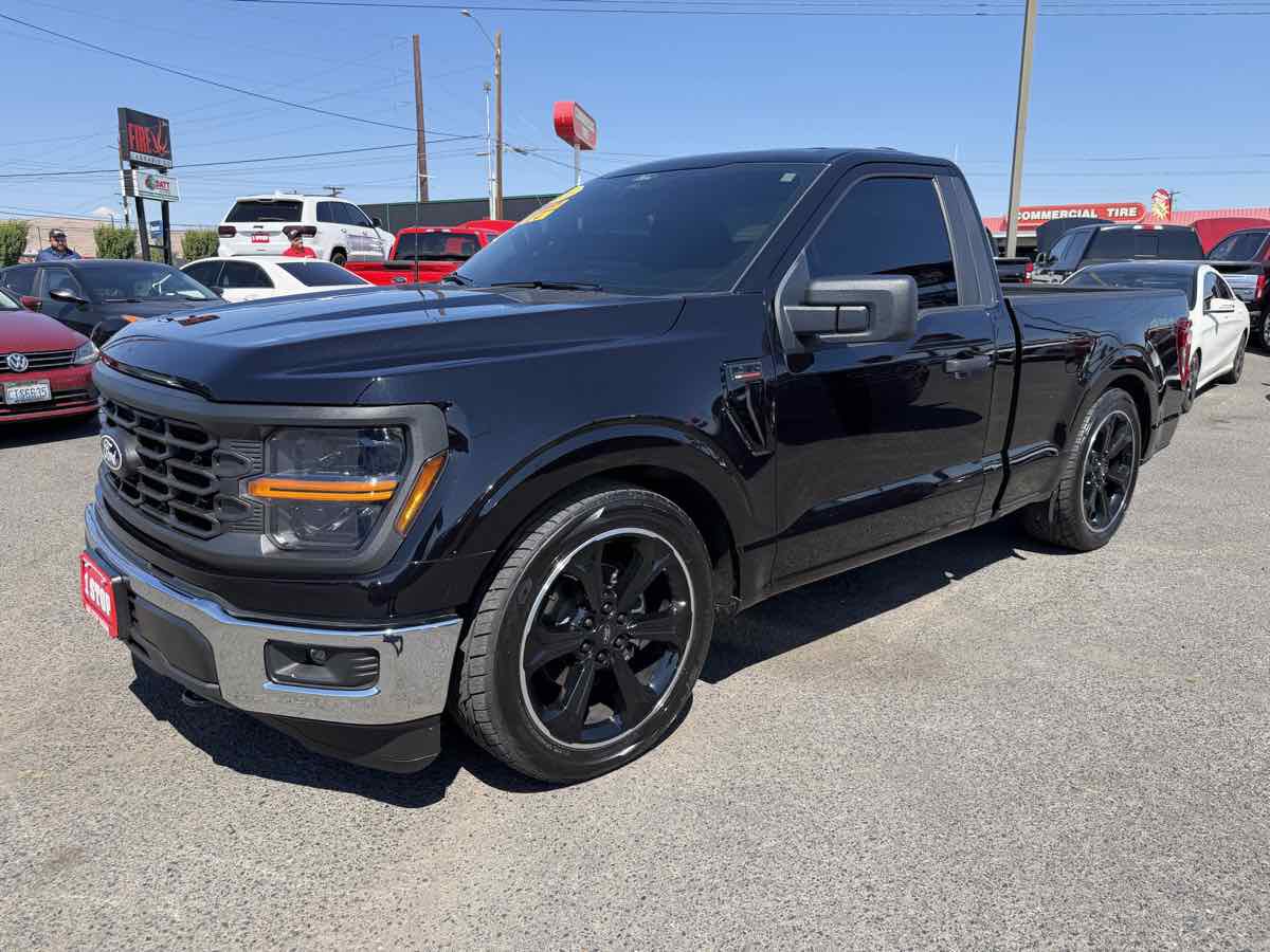 Used 2026 Ford F150 XL w/ Equipment Group 103A High AWD/4WD image 3