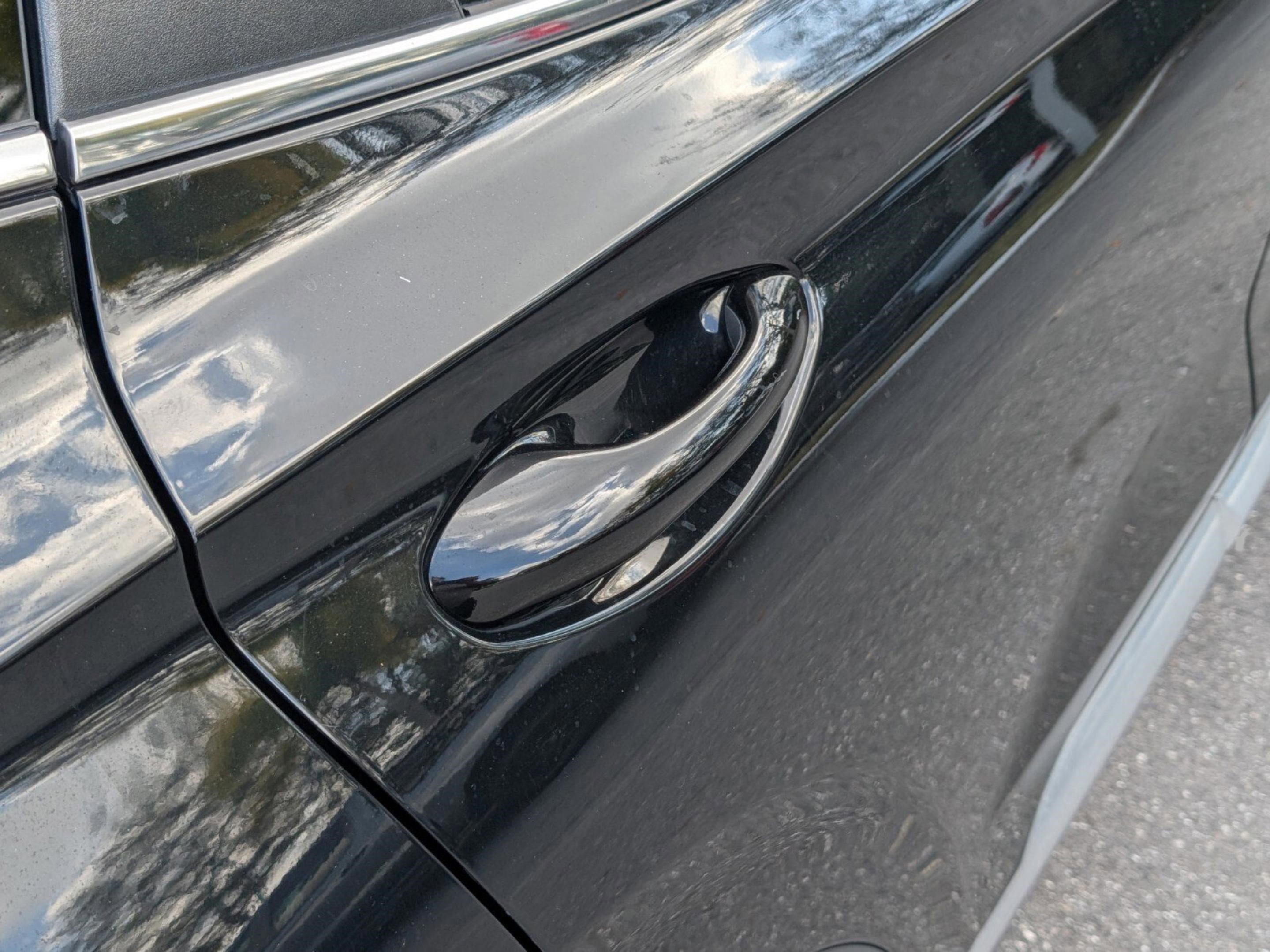 Used 2020 Hyundai Santa Fe SE image 25