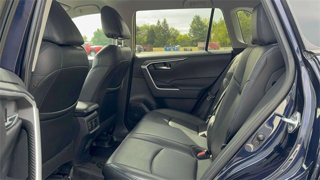 Used 2022 Toyota RAV4 XLE image 11