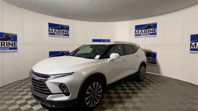 Used 2023 Chevrolet Blazer Premier w/ Driver Confidence II Package image 6