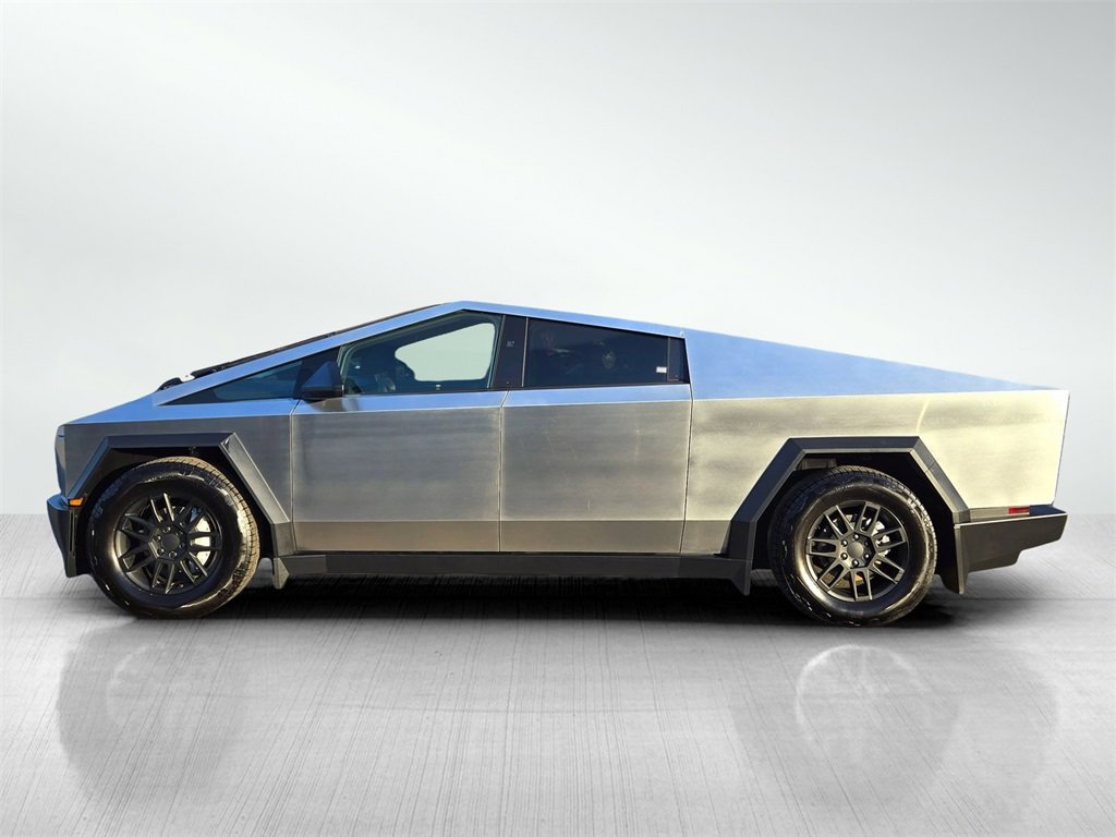Used 2025 Tesla Cybertruck AWD Crew Cab image 7