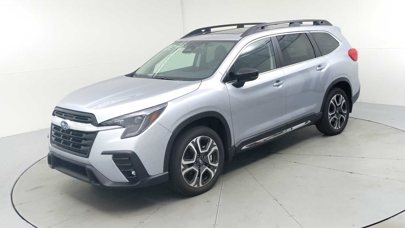 New 2025 Subaru Ascent Limited image 4
