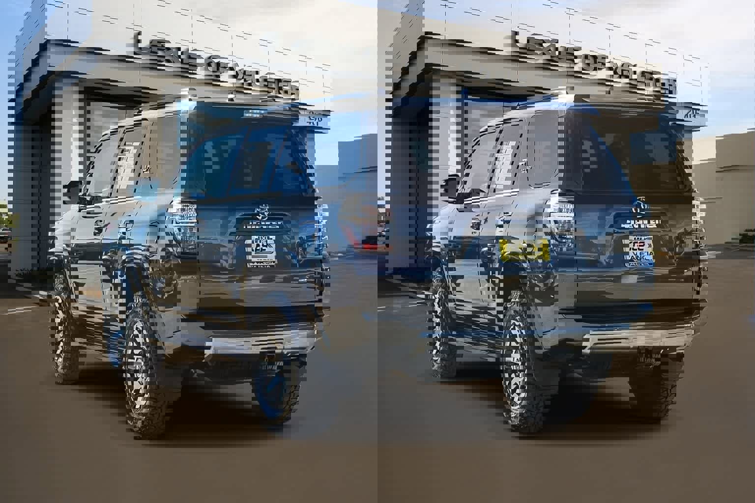 Used 2022 Toyota 4Runner TRD Off-Road Premium image 4