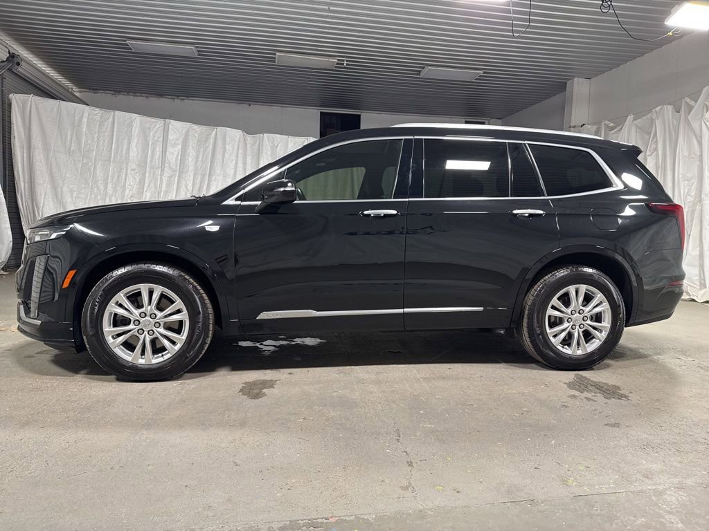 Used 2023 Cadillac XT6 Luxury image 4