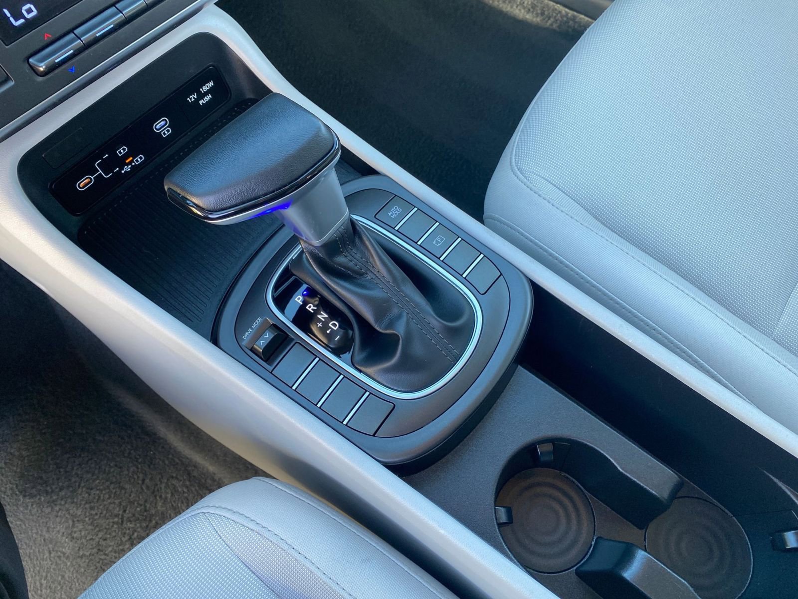 Used 2025 Hyundai Kona SEL image 41